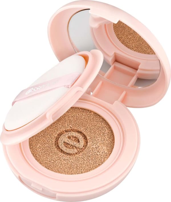 essence Silky Cushion Foundation