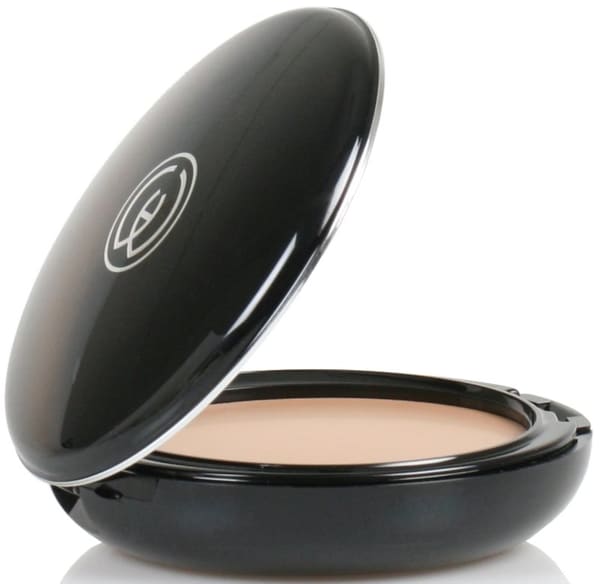 Maria Åkerberg Compact Foundation